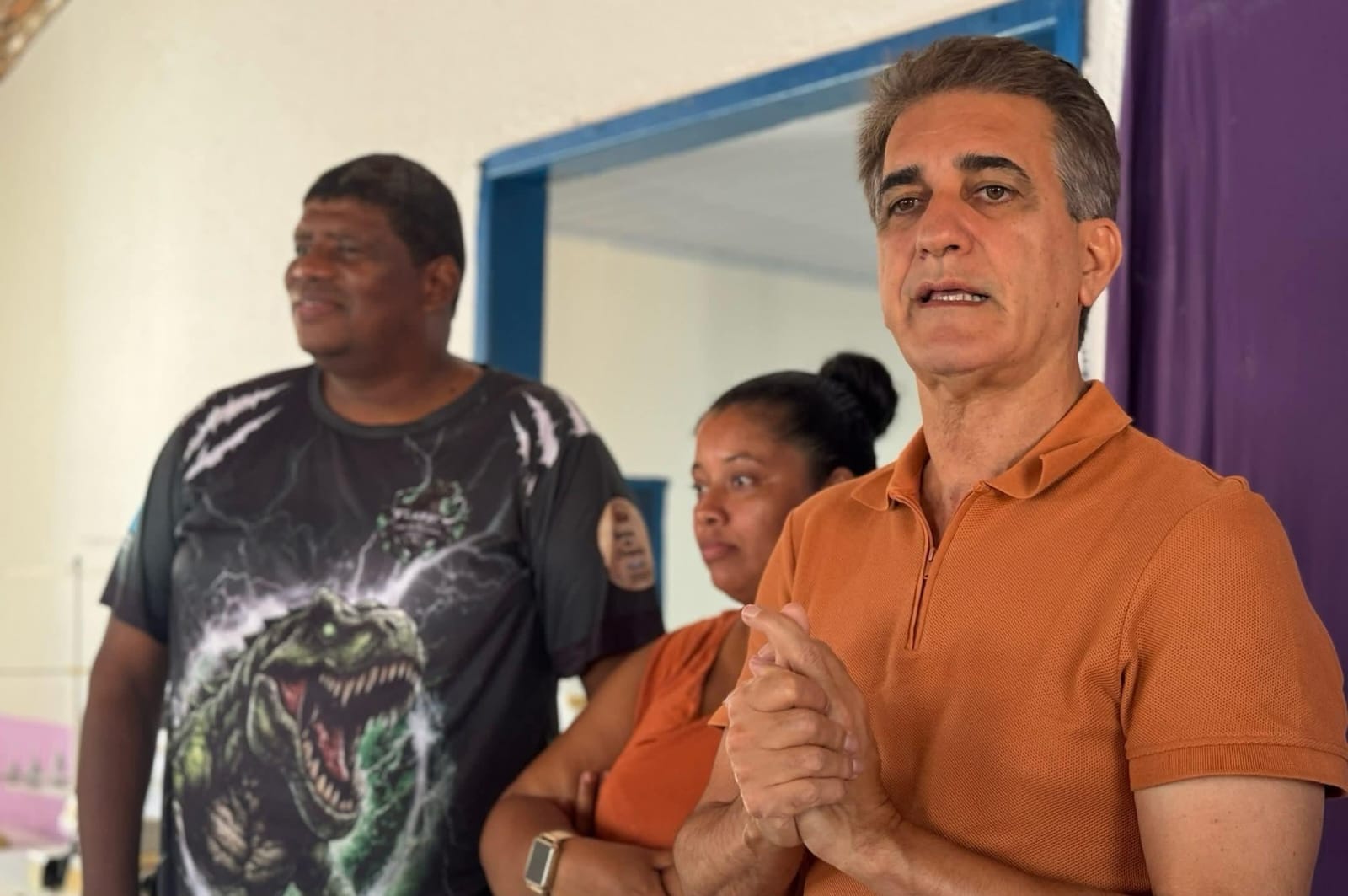 “As mães pedem o básico e a Prefeitura de Feira não escuta”, denuncia Robinson Almeida sobre abandono no Alto do Papagaio