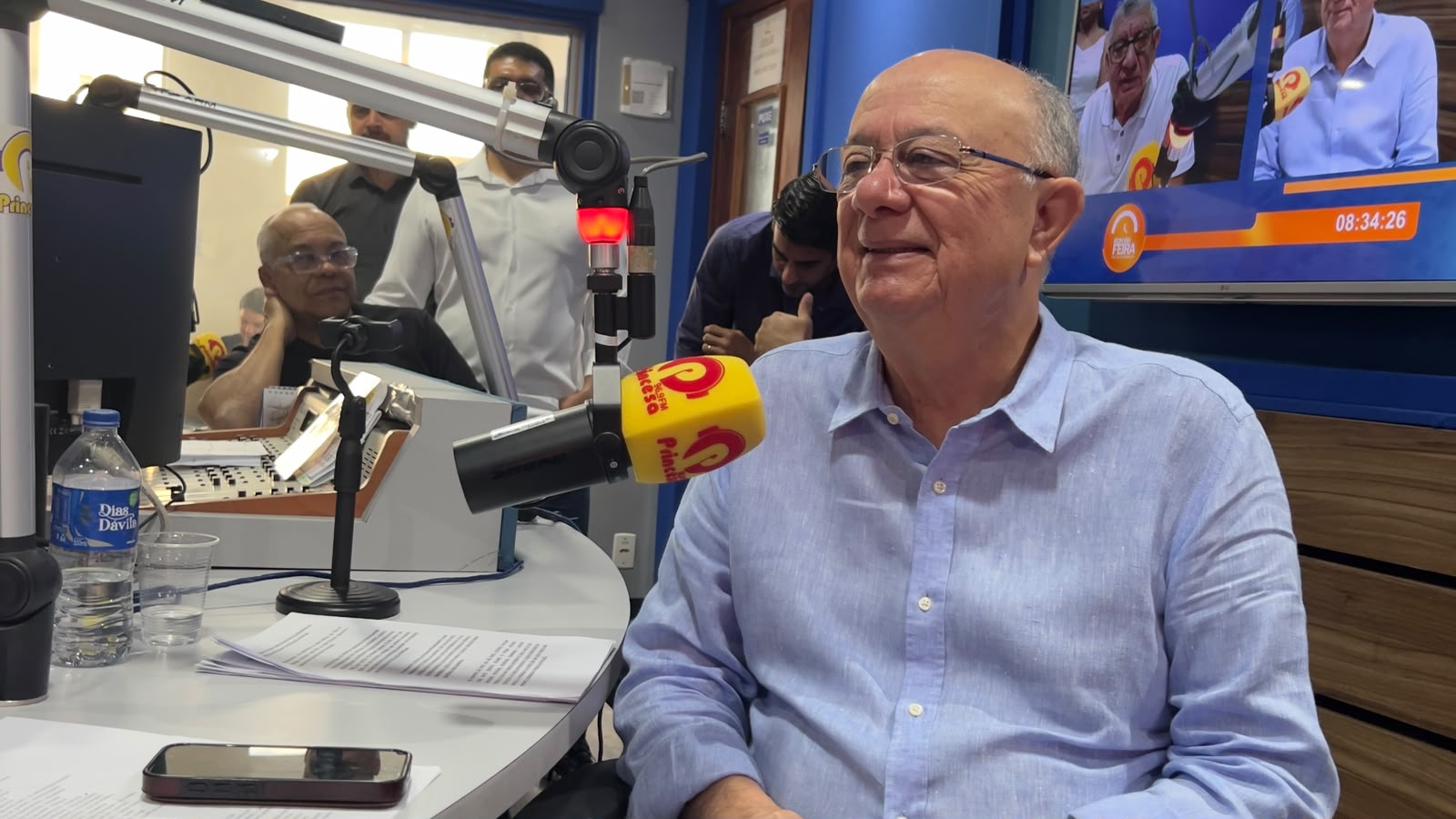 Prefeito José Ronaldo destaca democracia, rebate críticas ao Governo da Bahia e reforça investimentos em Feira durante entrevista ao Bom Dia Feira
