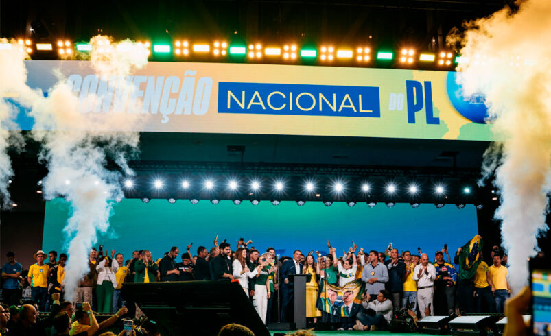 Convenção do PL lança Flávio Bolsonaro à Presidência com apoio de Milei e lideranças conservadoras