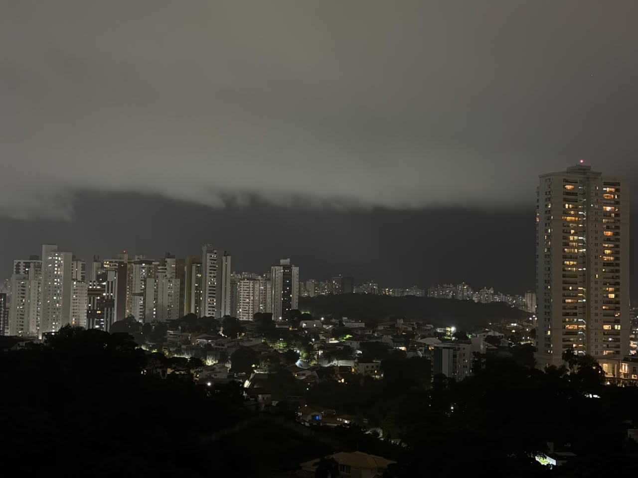 Inema e Inmet emitem alertas de chuvas para cidades da Bahia