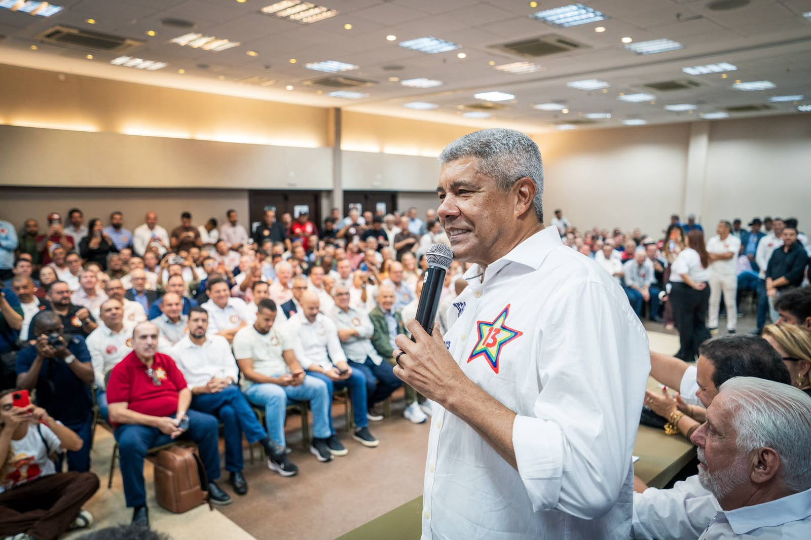 Jerônimo reúne mais de 330 prefeitos em Salvador para alinhar estratégias eleitorais