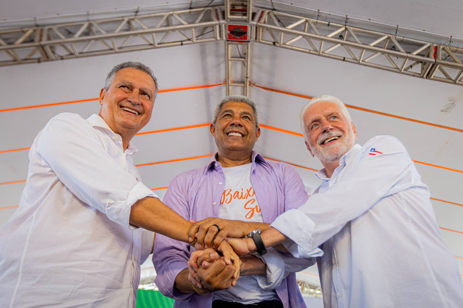 ”Percorremos os 27 territórios da Bahia. O nosso PGP é verdadeiro, não de inteligência artificial”, afirma Jerônimo durante convenção em Salvador
