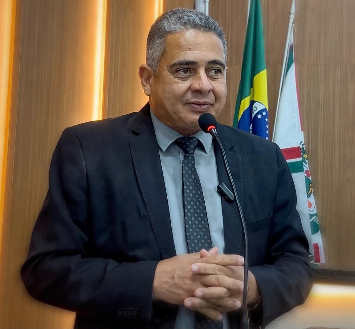 Jurandy destaca aprovação de projeto para combater descarte de lixo nos canais de Feira de Santana