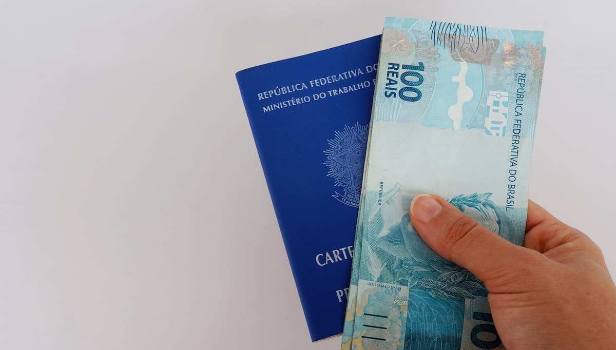Governo propõe salário mínimo de R$ 1.741 em 2027