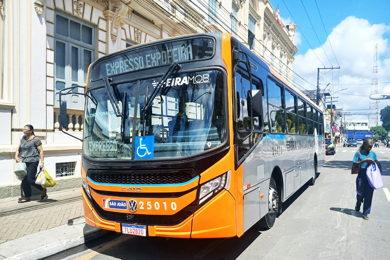 Mais de 32 mil passageiros utilizaram o transporte gratuito para a Expofeira durante os oito dias de evento onibus para expofeira foto acm (1)