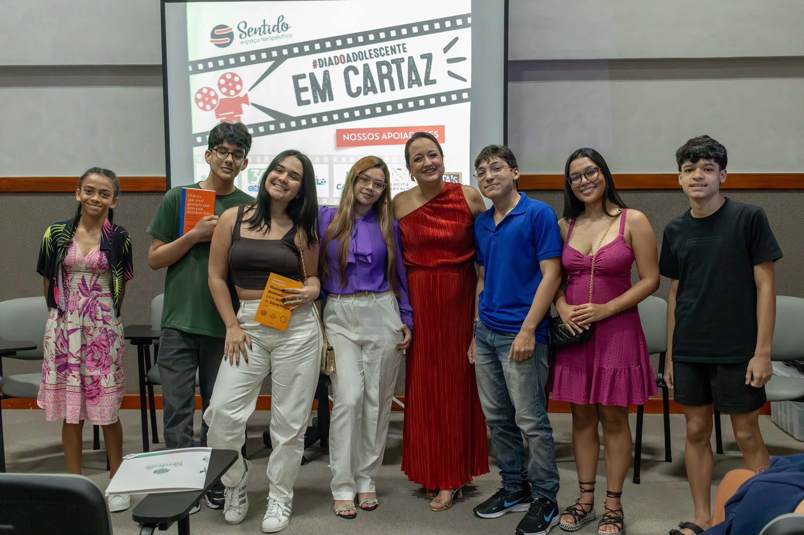 III edição do “Em Cartaz” promove diálogo sobre adolescência e reúne famílias, estudantes e especialistas em Feira de Santana