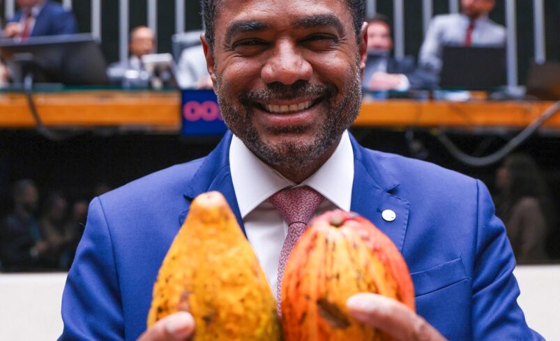 Deputado Baiano propõe Marco Legal do Cacau e fundo de apoio financeiro para fortalecer produtores brasileiros