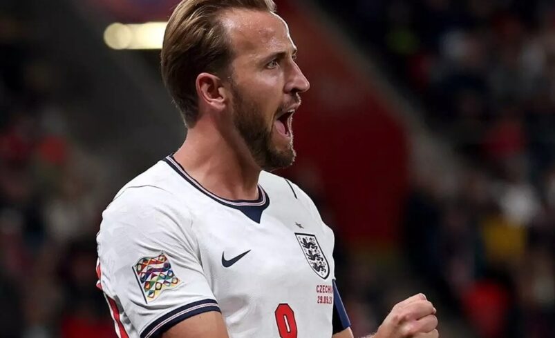 harry kane vence a bola de ouro pela primeira vez