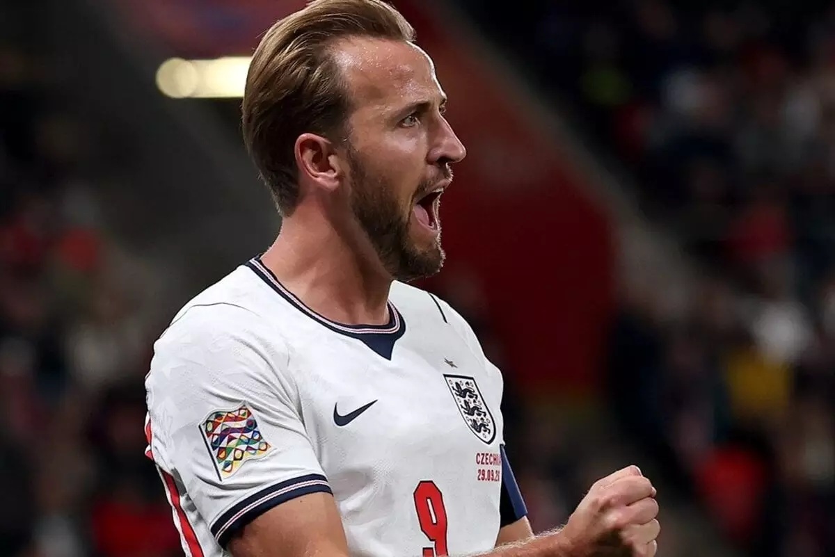 Harry Kane vence a Bola de Ouro pela primeira vez